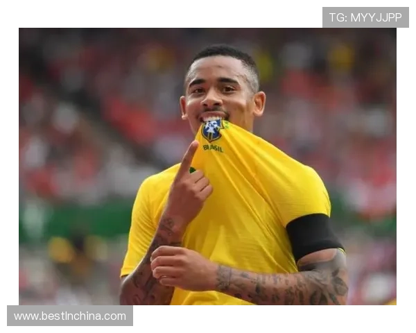 热苏斯技术全面分析：揭示其在场上的多面才华与战术价值的表现持续值得关注