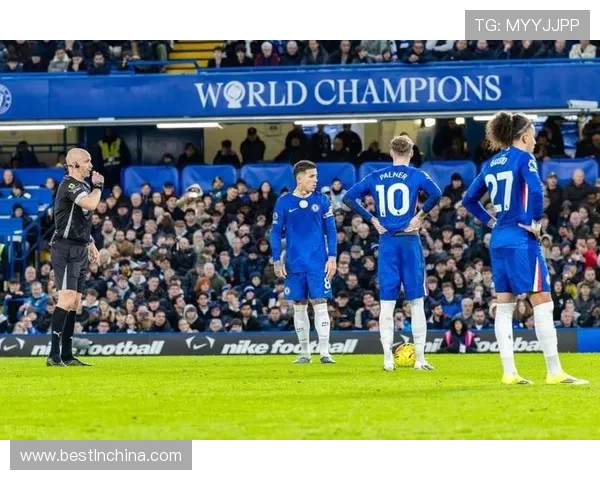 切尔西阵容更强背景下表现波动,当前阶段稳定性面临考验 切尔西阵容更强背景下表现波动,当前阶段稳定性面临考验