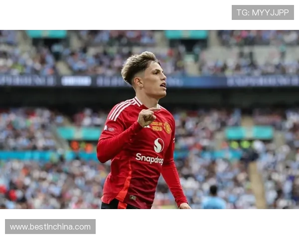 曼联成绩回暖,但问题持续积累,稳定性是否具备仍存疑 曼联成绩回暖,但问题持续积累,稳定性是否具备仍存疑