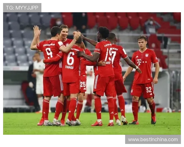 莱万多夫斯基对阵各联赛球队表现对比:跨环境适应能力分析 莱万多夫斯基对阵各联赛球队表现对比:跨环境适应能力分析